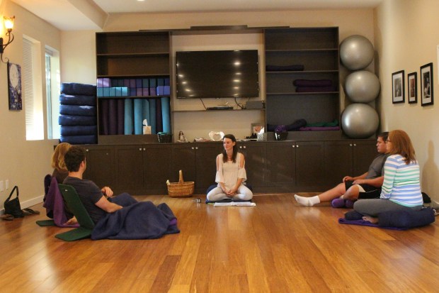 Franchesca Duval Teaching HypnoBirthing At Thrive Birth Center